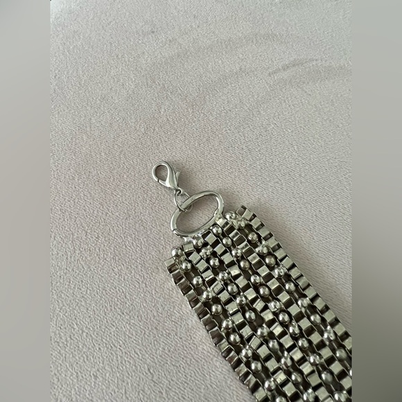 Metal Bib/choker necklace. - Picture 4 of 4